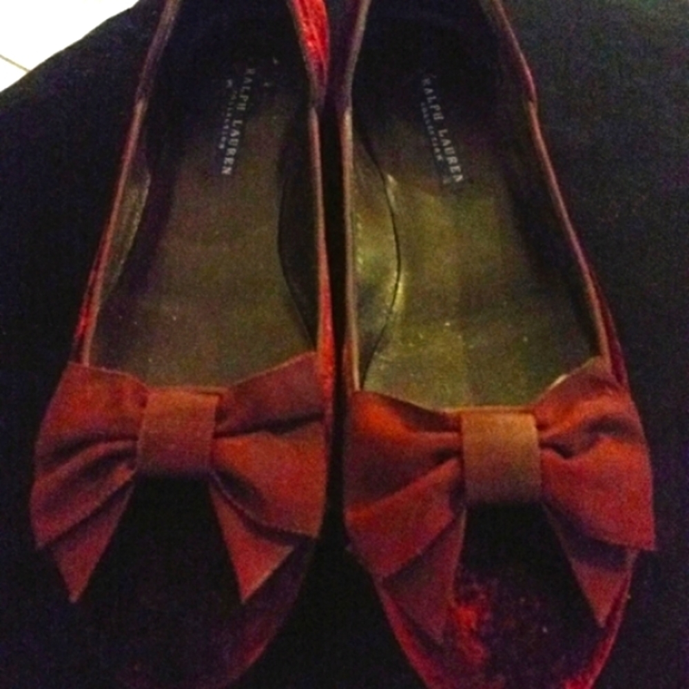 Velvet flats